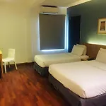 Quayside Hotel